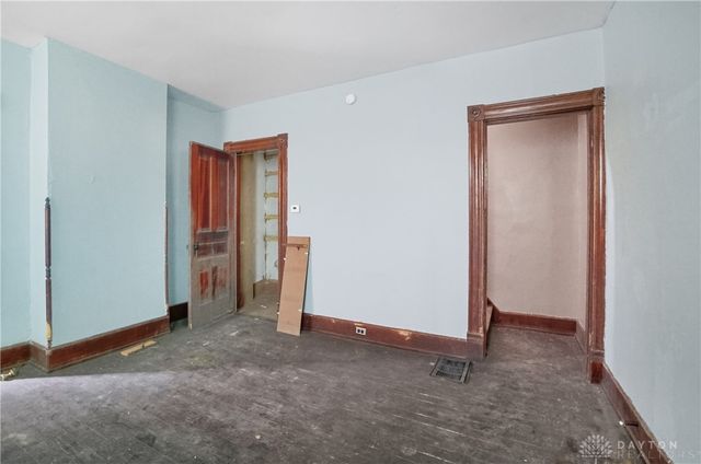 924 Fairbanks Avenue, Cincinnati, OH 45205