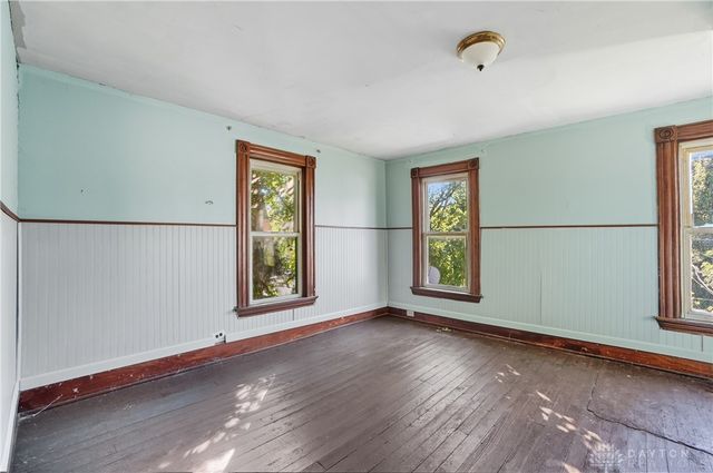 924 Fairbanks Avenue, Cincinnati, OH 45205