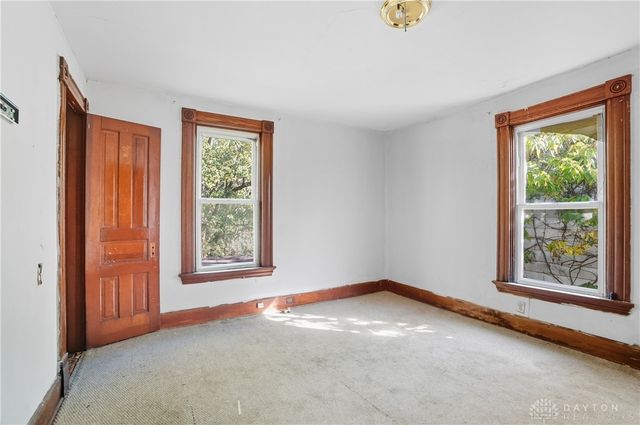 924 Fairbanks Avenue, Cincinnati, OH 45205