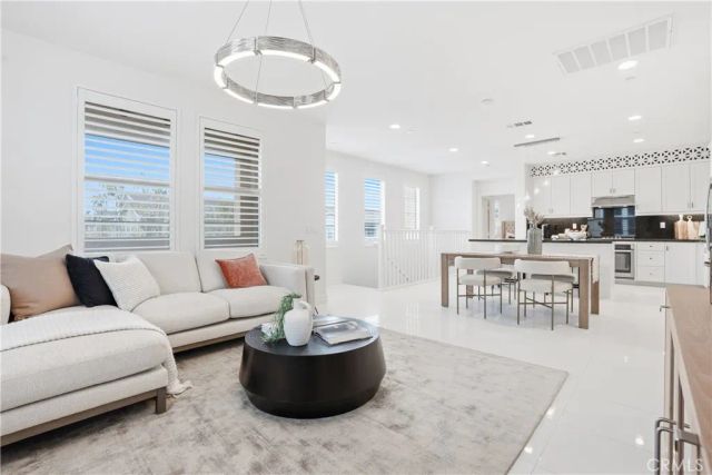 21 Jaripol, Rancho Mission Viejo, CA 92694