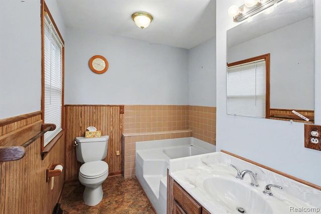 217 N 5th Street, Brighton, MI 48116