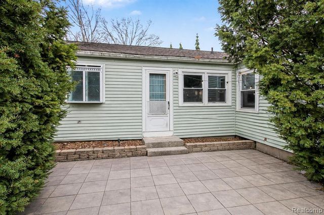 217 N 5th Street, Brighton, MI 48116
