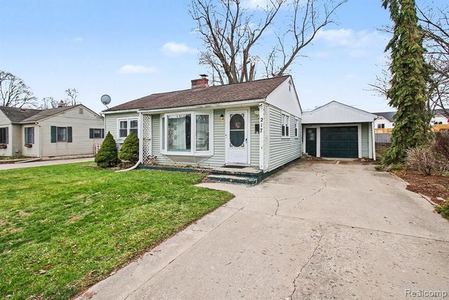 217 N 5th Street, Brighton, MI 48116