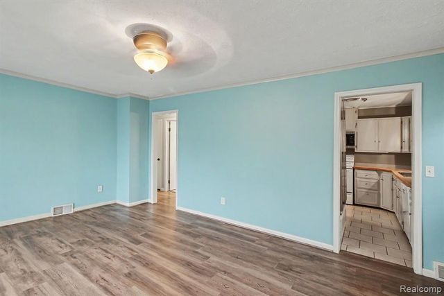 217 N 5th Street, Brighton, MI 48116