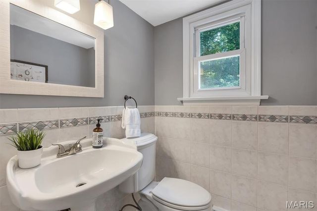 343 Ridge Trail Drive, Chesterfield, MO 63017