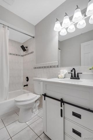 343 Ridge Trail Drive, Chesterfield, MO 63017