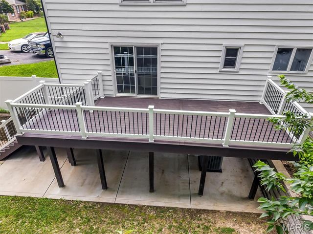343 Ridge Trail Drive, Chesterfield, MO 63017