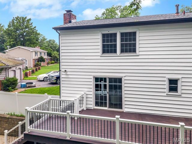 343 Ridge Trail Drive, Chesterfield, MO 63017