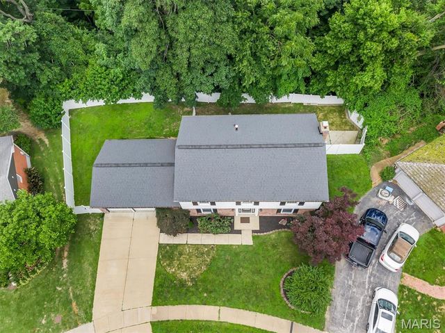 343 Ridge Trail Drive, Chesterfield, MO 63017