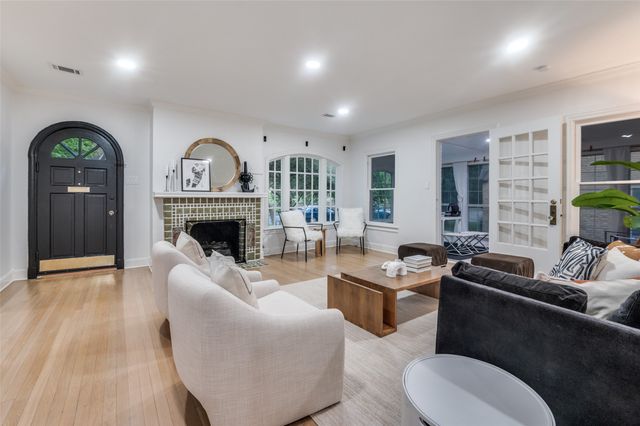 919 Cordova Street, Dallas, TX 75223
