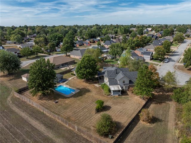 702 N 27th Street, Rogers, AR 72756