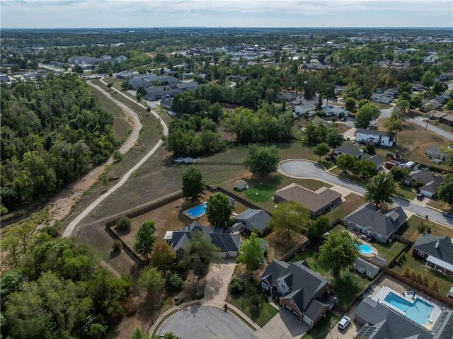 702 N 27th Street, Rogers, AR 72756