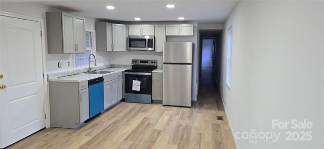 3148 Jones Wade Road, Hudson, NC 28638