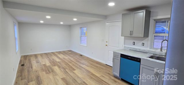 3148 Jones Wade Road, Hudson, NC 28638