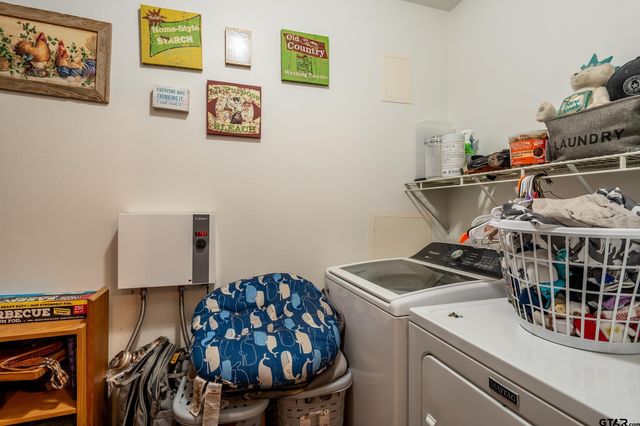 258 W 6th, Rusk, TX 75785