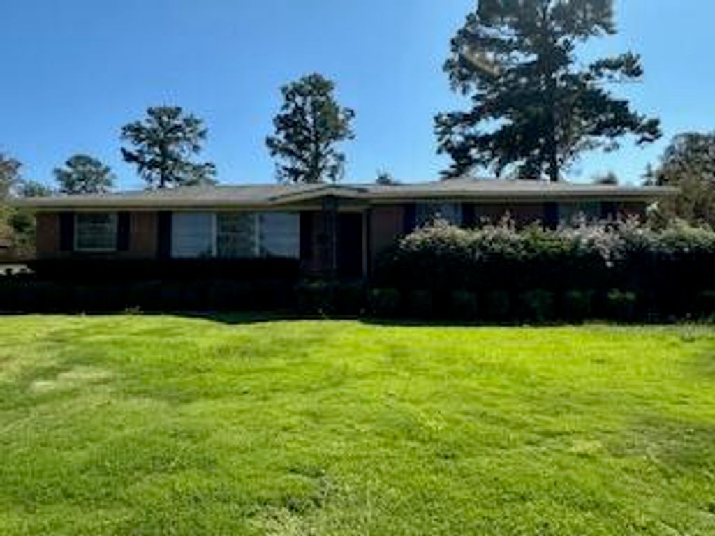 1135 Crestview Avenue, North Augusta, SC 29841