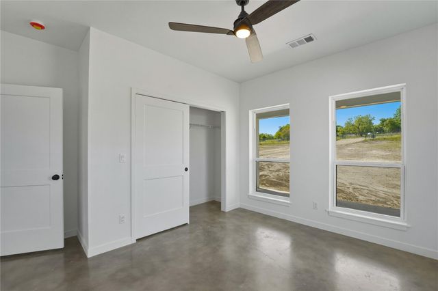 9391 Hajovsky RD, La Grange, TX 78945