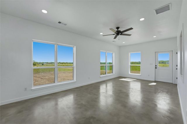9391 Hajovsky RD, La Grange, TX 78945