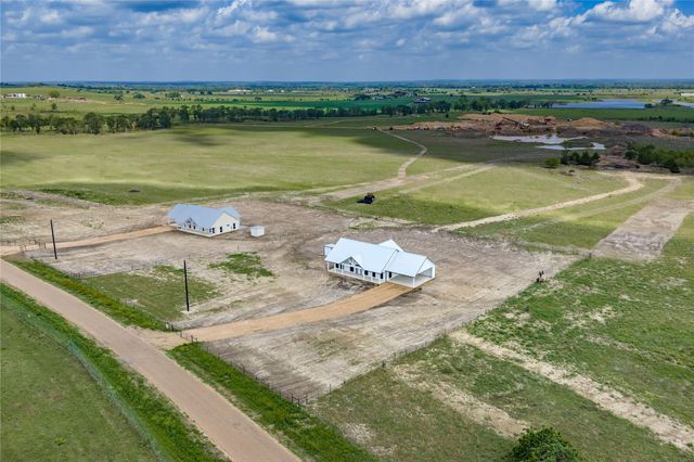 9391 Hajovsky RD, La Grange, TX 78945