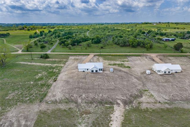 9391 Hajovsky RD, La Grange, TX 78945