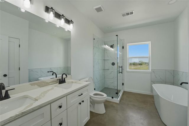 9391 Hajovsky RD, La Grange, TX 78945