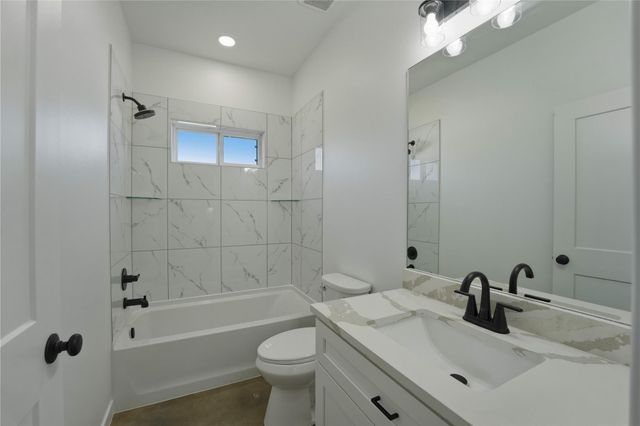 9391 Hajovsky RD, La Grange, TX 78945
