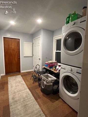 3876 Townsend Angling Road, Collins, OH 44826