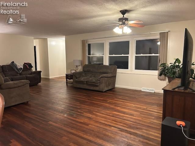 3876 Townsend Angling Road, Collins, OH 44826