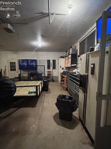 3876 Townsend Angling Road, Collins, OH 44826