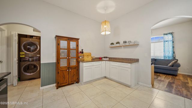 727 E RED HOUSE BRANCH Road, St. Augustine, FL 32084