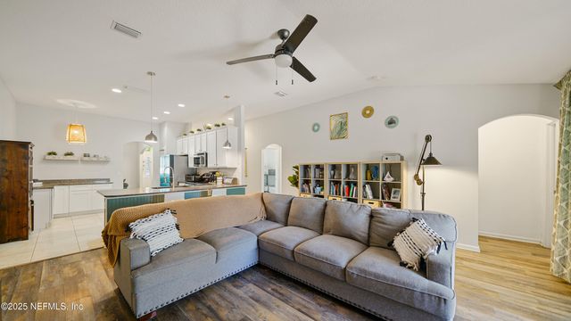 727 E RED HOUSE BRANCH Road, St. Augustine, FL 32084
