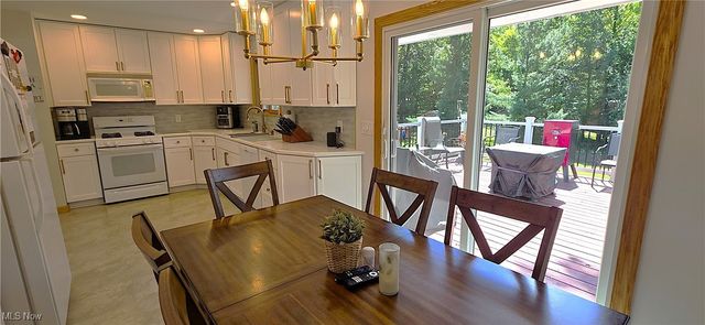 15485 Albion Road, Strongsville, OH 44136