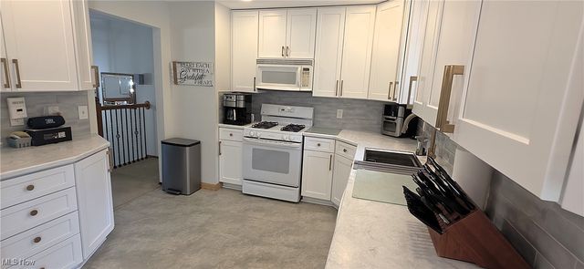 15485 Albion Road, Strongsville, OH 44136