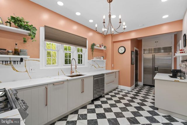4809 WOODSIDE RD, Baltimore, MD 21229