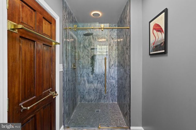 4809 WOODSIDE RD, Baltimore, MD 21229