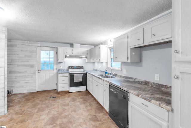 178 Childress Road, Pickens, SC 29671