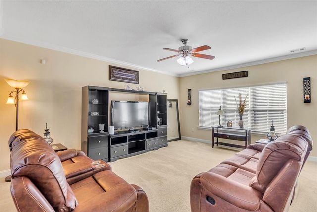 1077 Marne Blvd, Hinesville, GA 31313