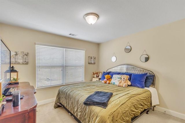 1077 Marne Blvd, Hinesville, GA 31313