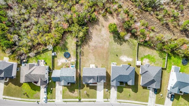 1077 Marne Blvd, Hinesville, GA 31313