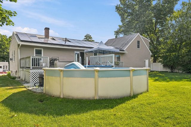 16 Edgelawn Ave, Chelmsford, MA 01863
