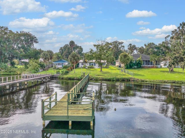 115 SUNSET POINT Road, East Palatka, FL 32131
