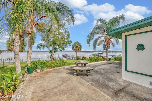 115 SUNSET POINT Road, East Palatka, FL 32131