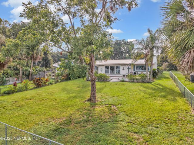 115 SUNSET POINT Road, East Palatka, FL 32131