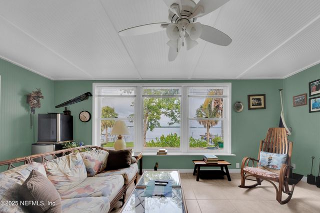 115 SUNSET POINT Road, East Palatka, FL 32131
