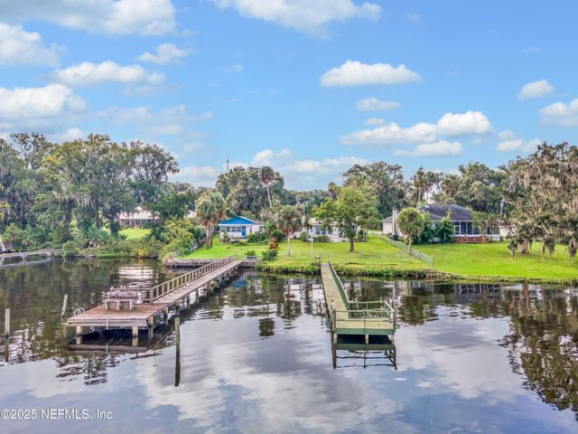 115 SUNSET POINT Road, East Palatka, FL 32131