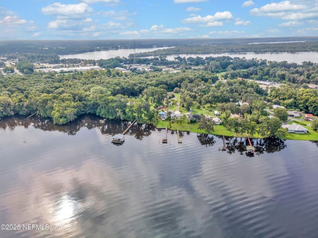 115 SUNSET POINT Road, East Palatka, FL 32131