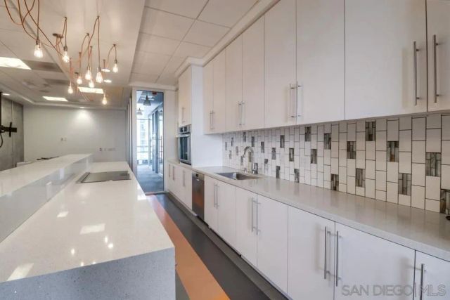 1350 Columbia St, San Diego, CA 92101