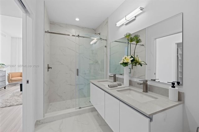 101 Diplomat Pkwy 0910, Hallandale Beach, FL 33009