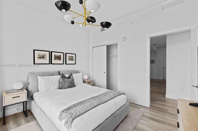 101 Diplomat Pkwy 0910, Hallandale Beach, FL 33009