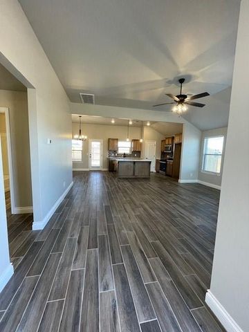 3217 Mt Nebo Drive, Yukon, OK 73099